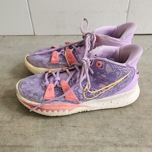Nike Kyrie 7 Daughter Purple and Pink Sneakers US Size 8.5